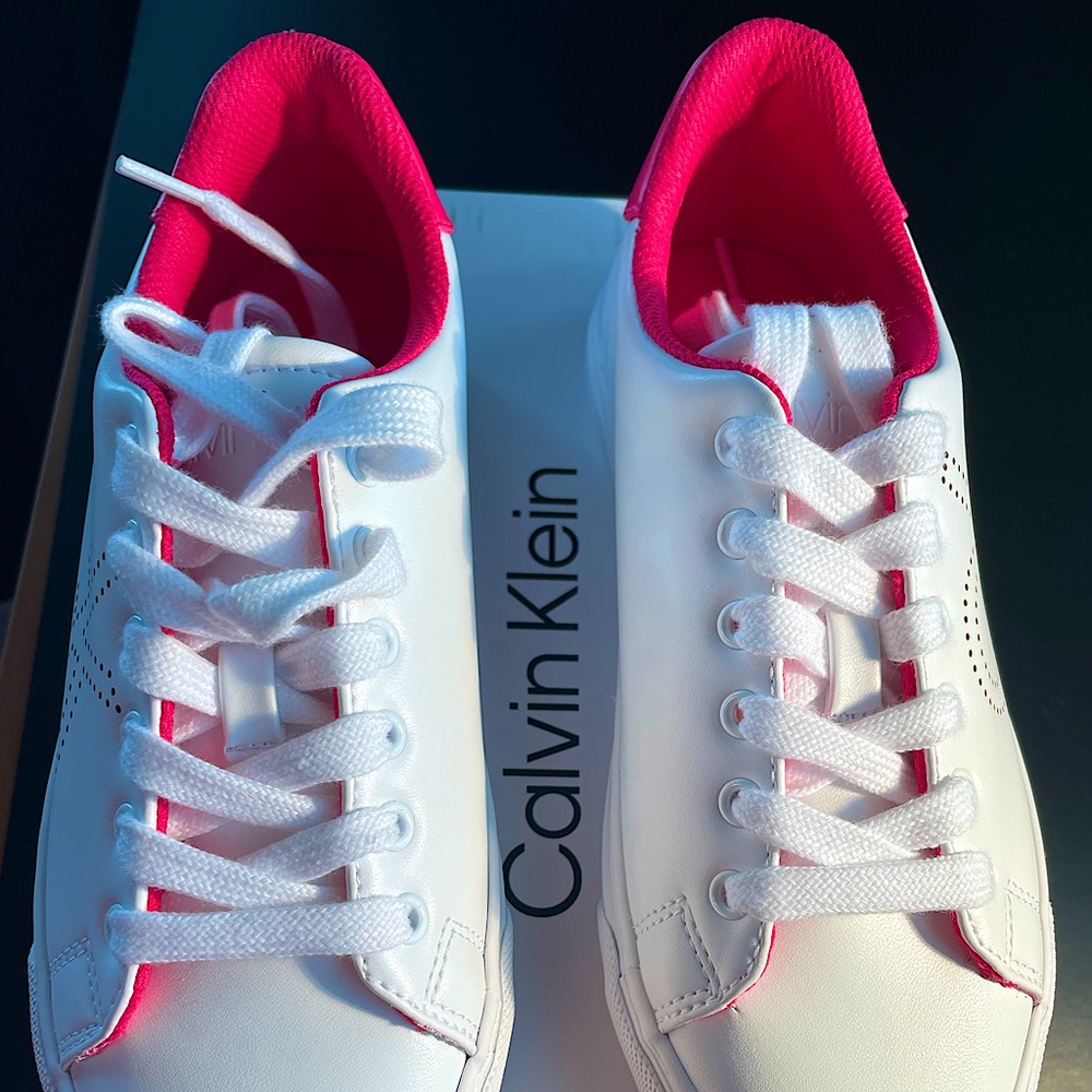 Calvin Klein Multi Pink - Women Size 6